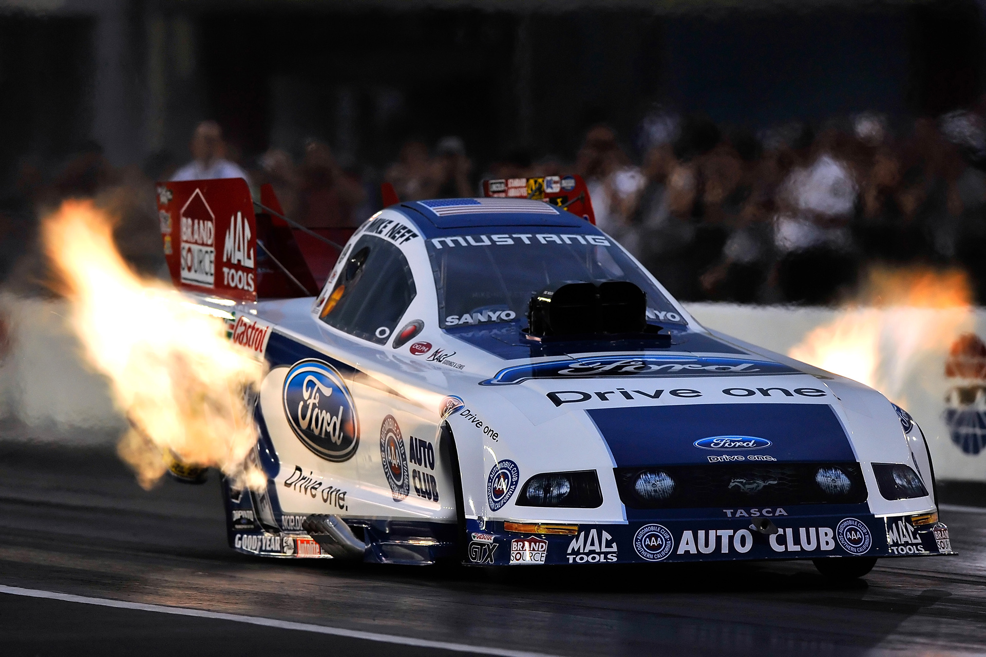 fondo de pantalla de drag racing,vehículo terrestre,vehículo,coche,coche deportivo,coche de carreras