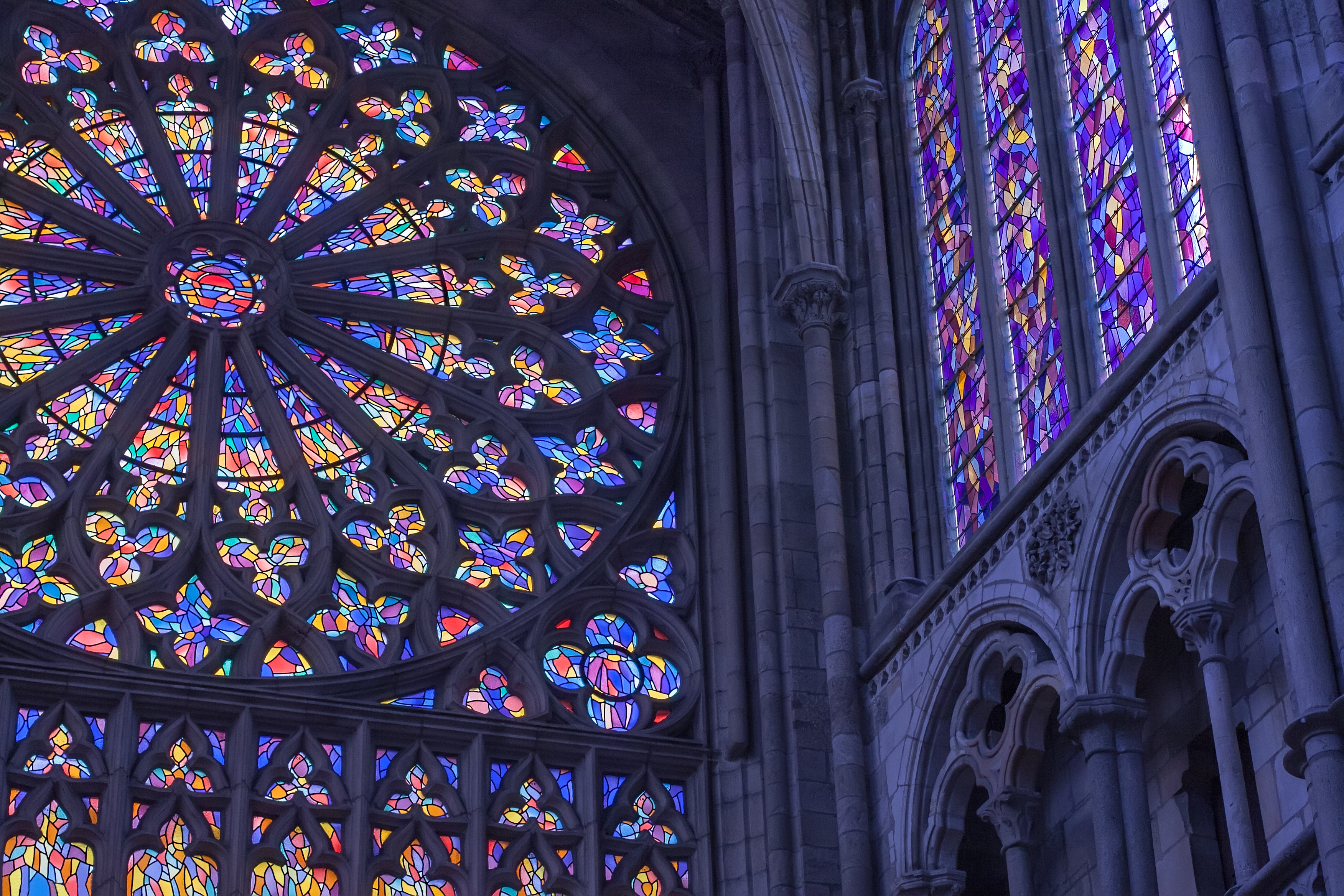stained glass wallpaper,stained glass,glass,gothic architecture,architecture,landmark
