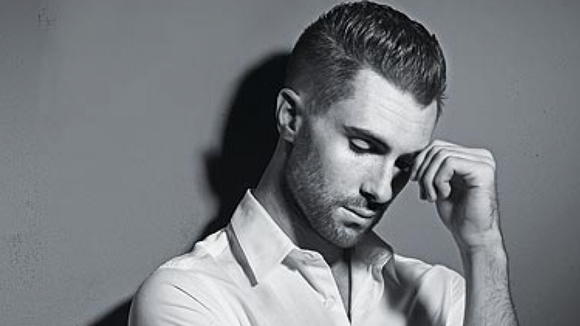 Adam Wallpaper- WallpaperUse