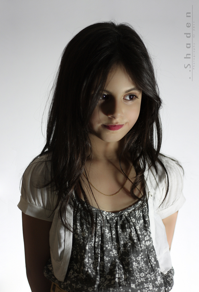 carta da parati ragazza innocente,capelli,capelli neri,acconciatura,bellezza,capelli castani carta da parati ragazza innocente,capelli,capelli neri,acconciatura,bellezza,capelli castani