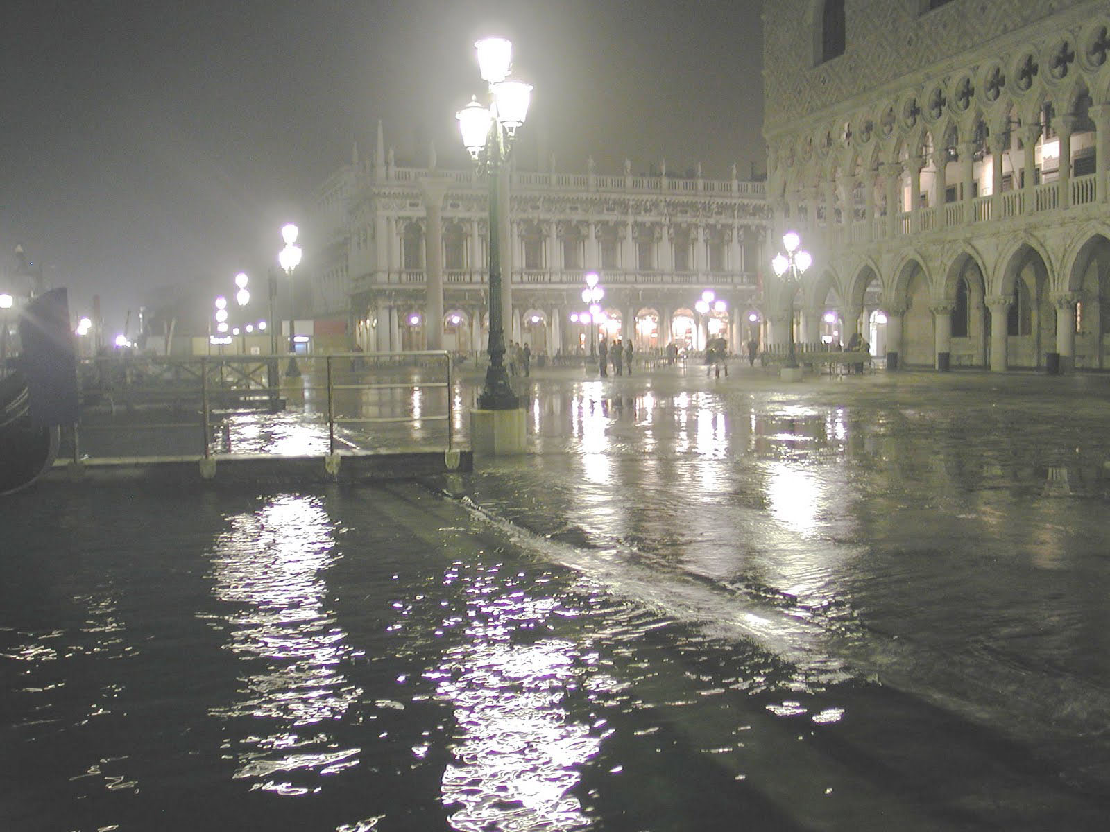 regnerische nachttapete,wasser,licht,nacht,betrachtung,regen