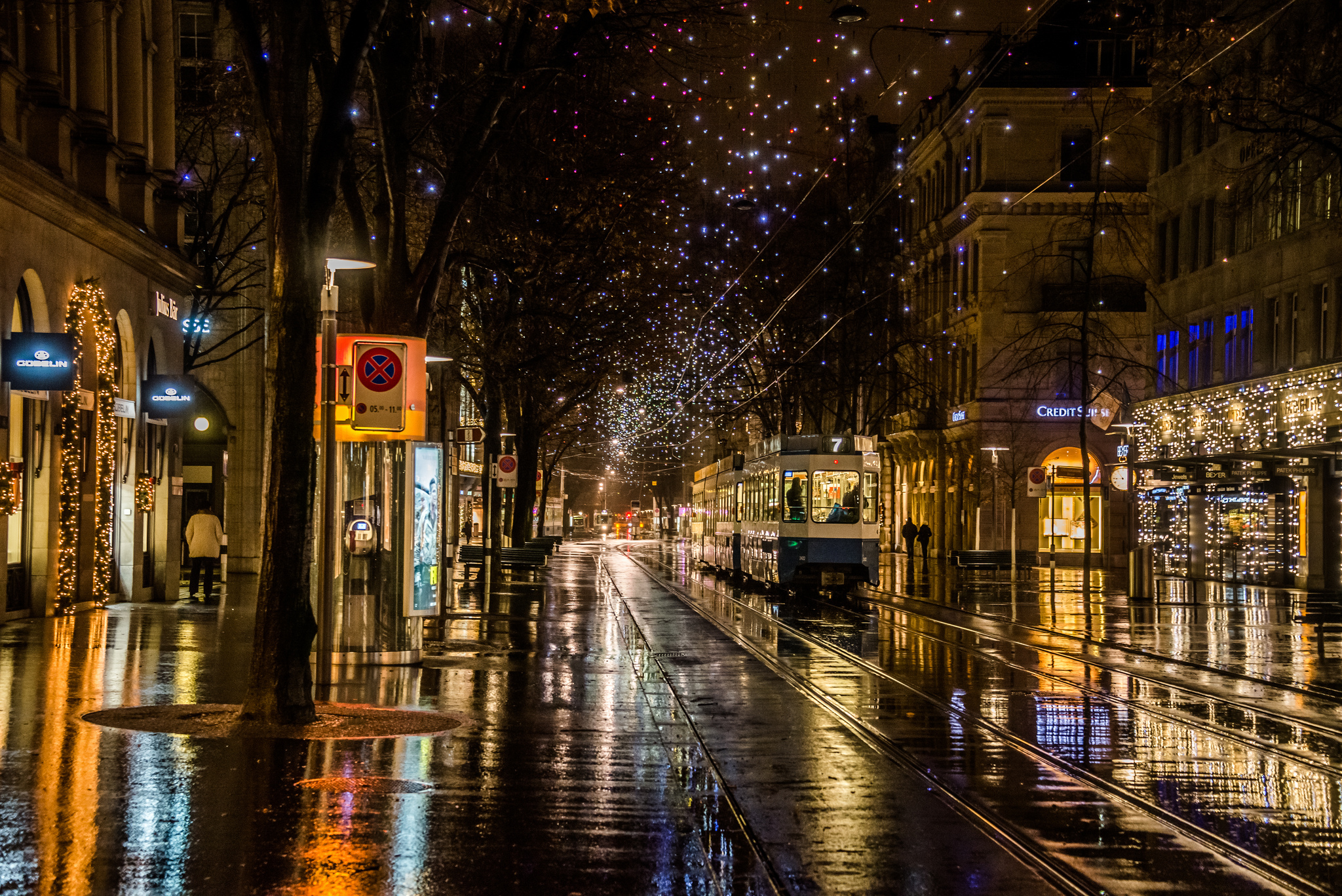 rainy city wallpaper,night,urban area,metropolitan area,city,reflection