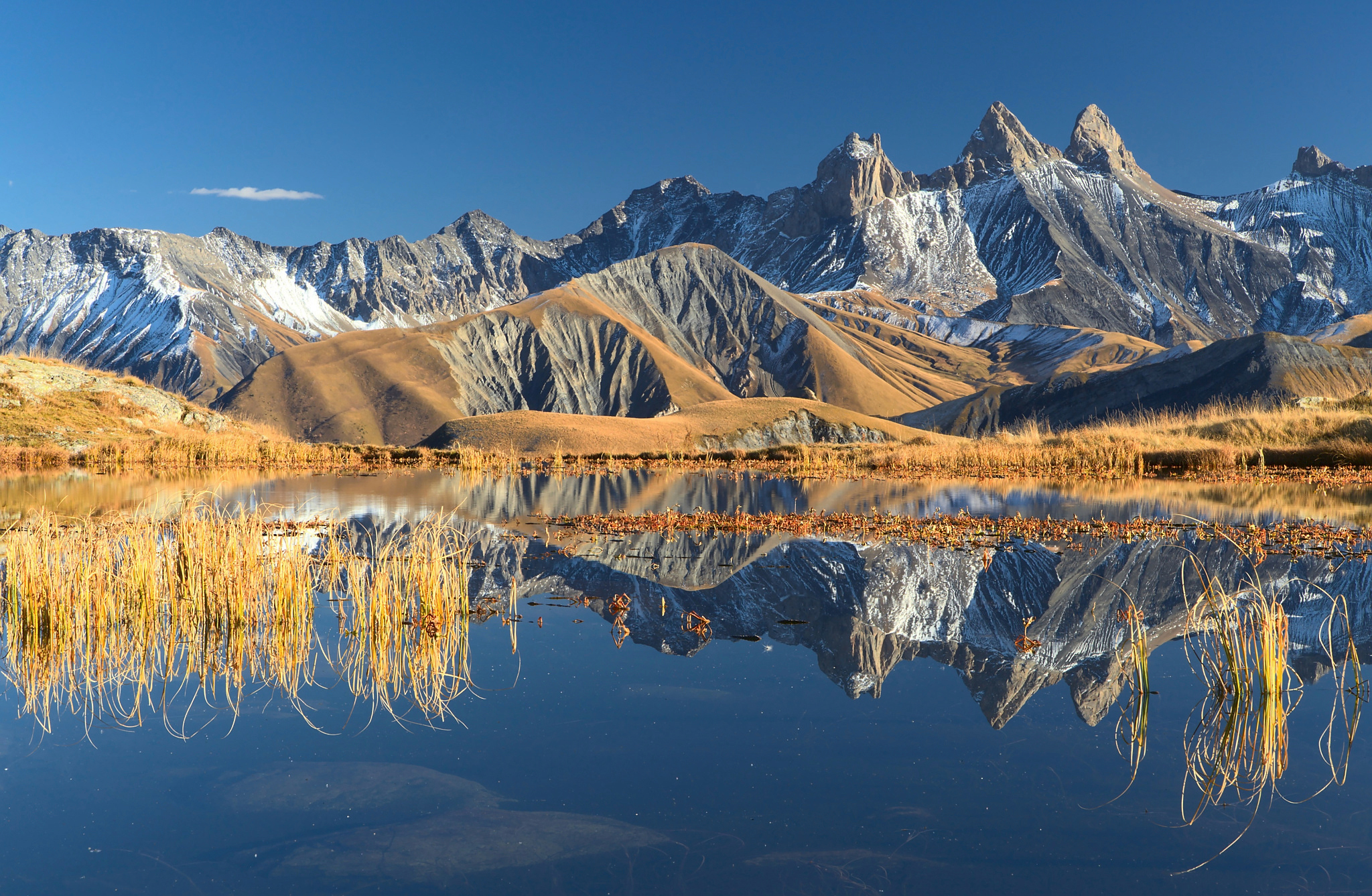 alpen wallpaper,mountainous landforms,mountain,natural landscape,reflection,nature