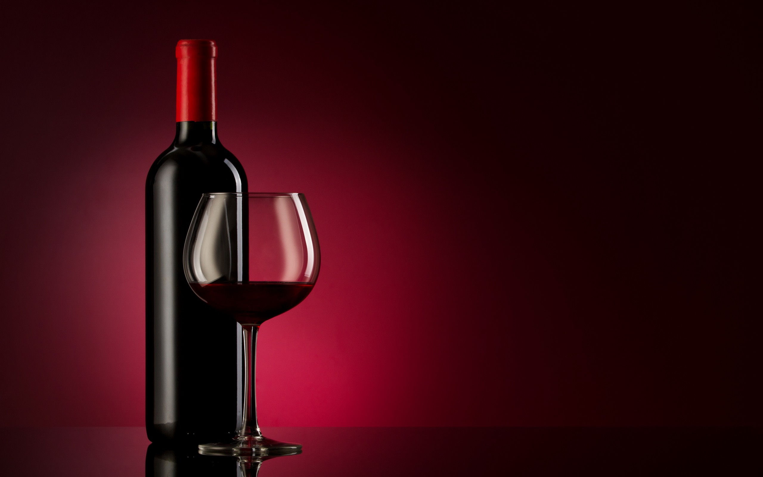 モバイル用のワインの壁紙,ボトル,ワインボトル,ワイングラス,赤ワイン,ガラス瓶
