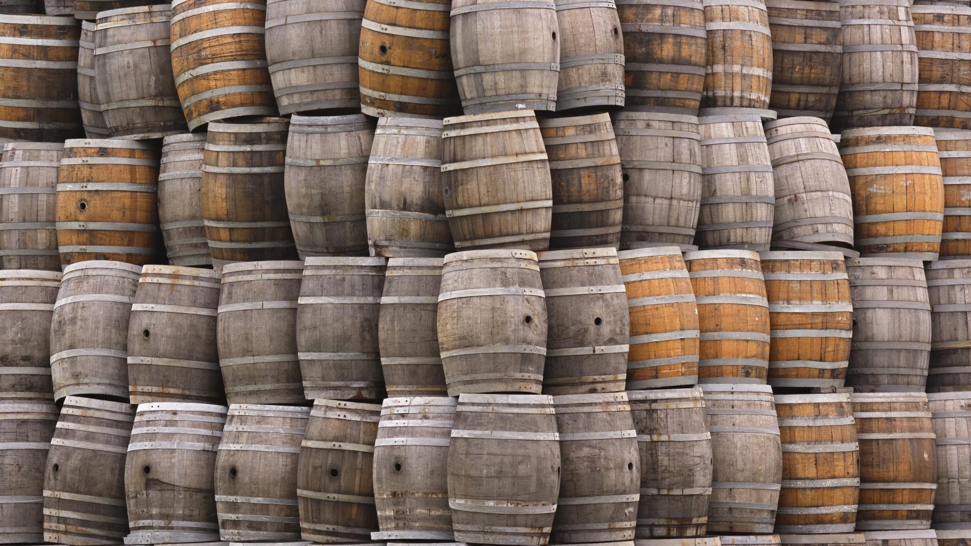 Wine Barrel- WallpaperUse