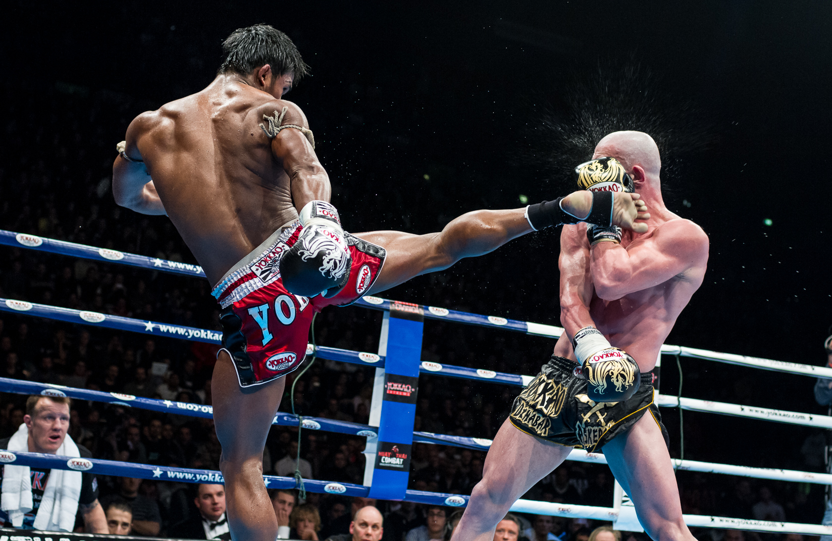 buakaw wallpaper,combat sport,contact sport,sport venue,boxing ring,professional boxer