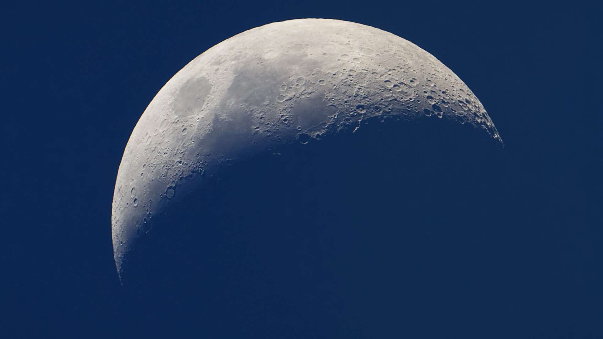 halbmond tapete,mond,himmel,atmosphäre,tagsüber,astronomisches objekt