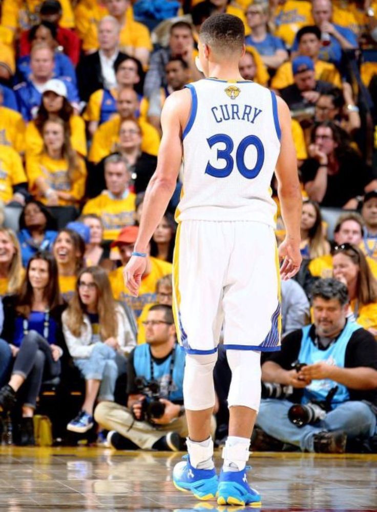 curry 30 wallpaper,basketball player,product,fan,player,basketball court