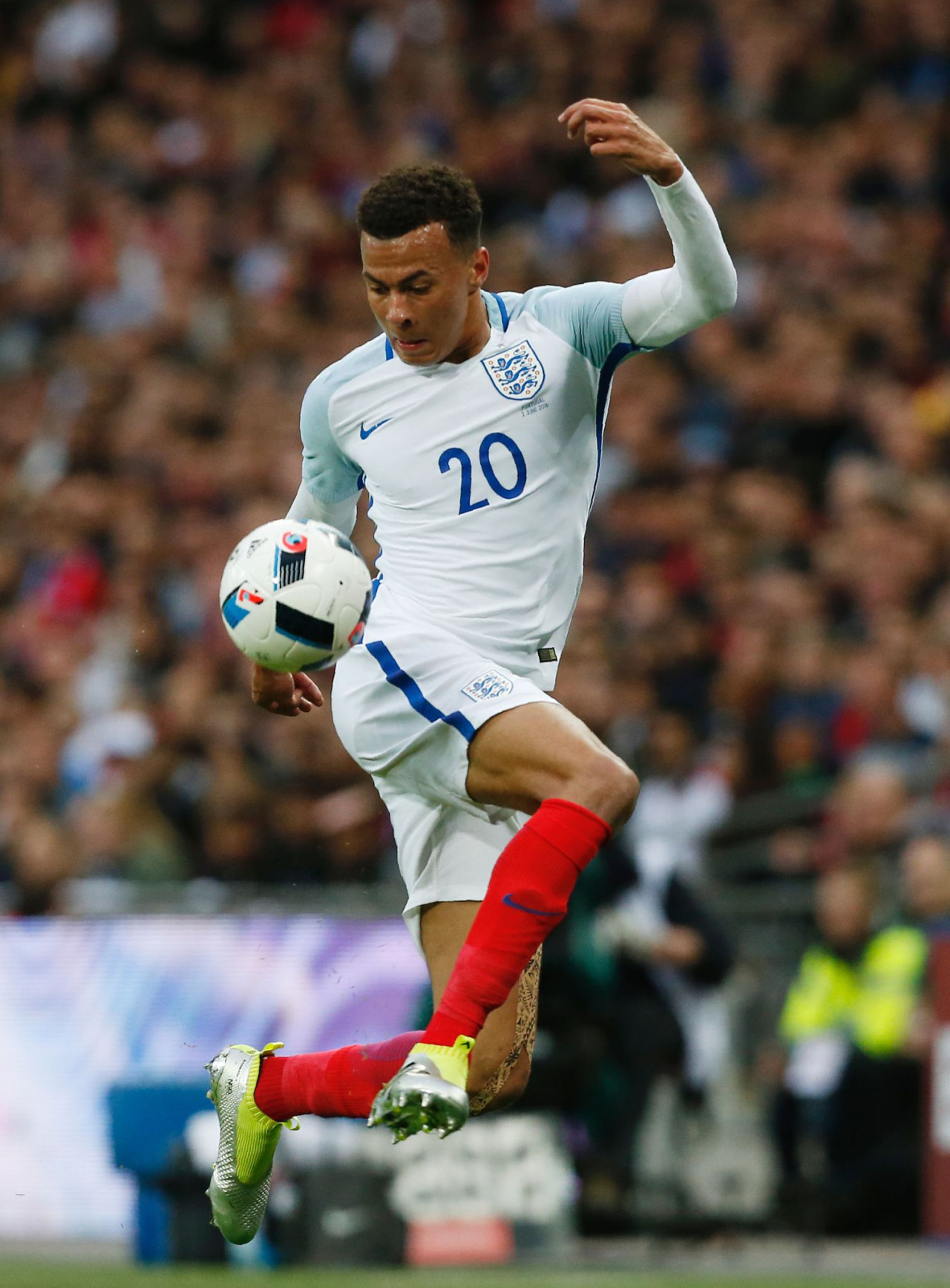 dele alli wallpaper,player,sports,sports equipment,football player,soccer player