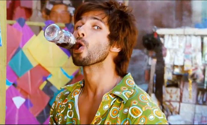 shahid kapoor fondo de pantalla hd r rajkumar,divertido,humano,contento,sonrisa,fotografía