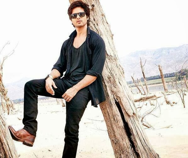 shahid kapoor ke wallpaper,eyewear,clothing,jeans,cool,fashion