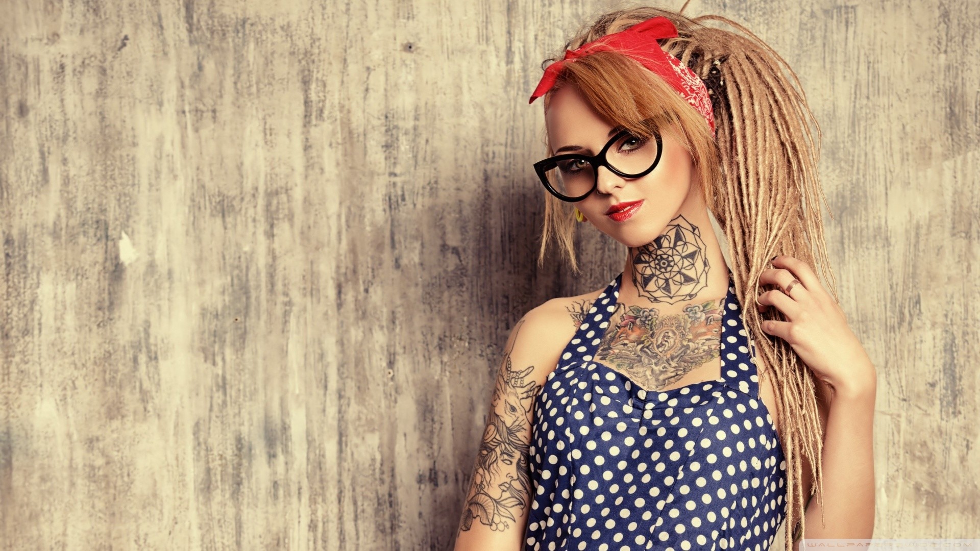 sexy tatuaje fondo de pantalla,gafas,cabello,vasos,peinado,gafas de sol