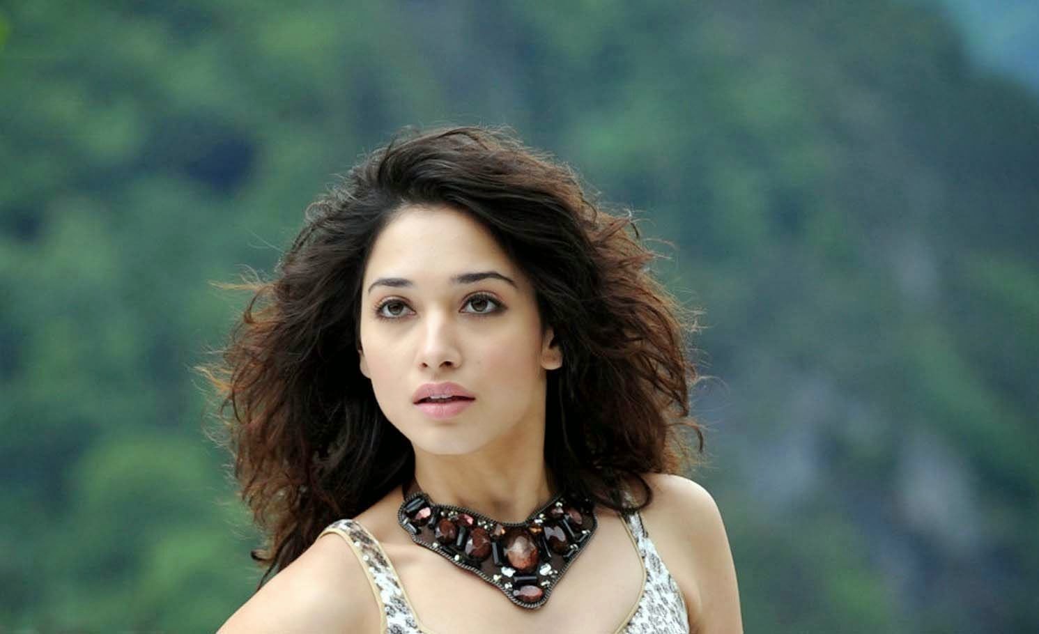 actrice de bollywood fonds d'écran hd 1080p,cheveux,visage,beauté,coiffure,lèvre