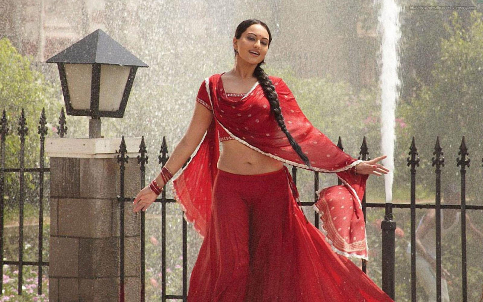 hollywood heroine fondo de pantalla hd,sari,ropa,abdomen,ropa formal,maletero