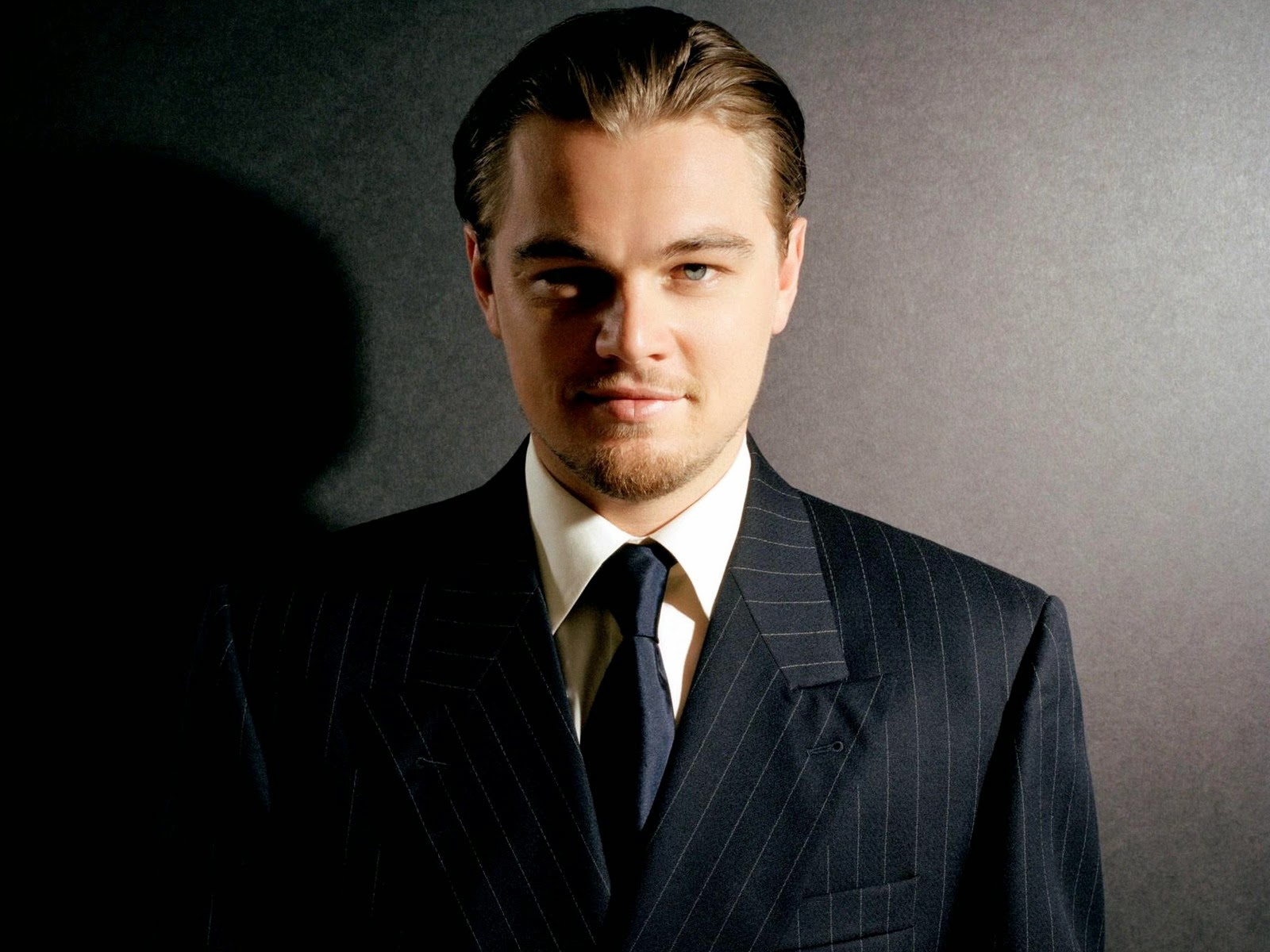 leonardo dicaprio hd wallpapers,suit,white collar worker,formal wear,chin,forehead