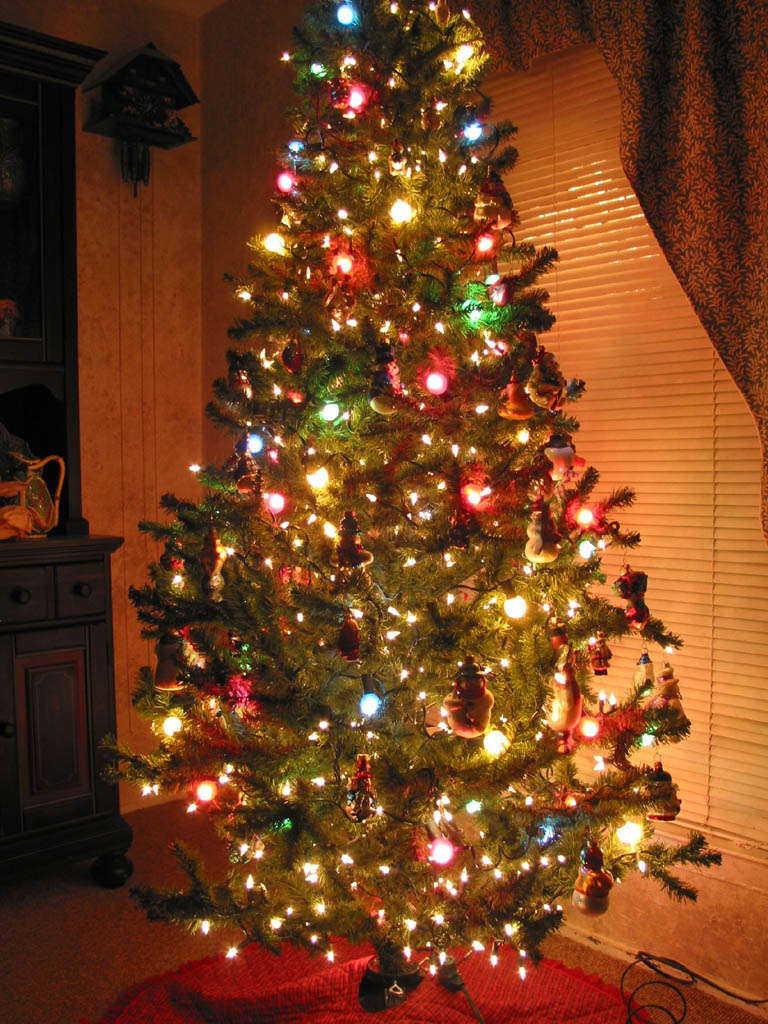 pretty christmas wallpaper,christmas tree,christmas decoration,christmas,tree,christmas ornament