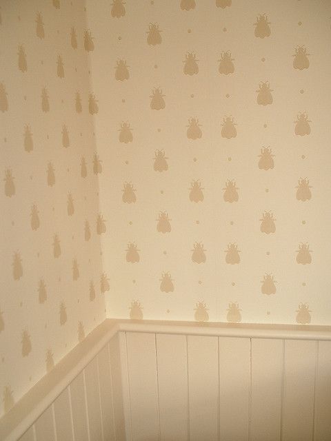 farrow and ball bumblebee wallpaper,parete,piastrella,sfondo,proprietà,beige