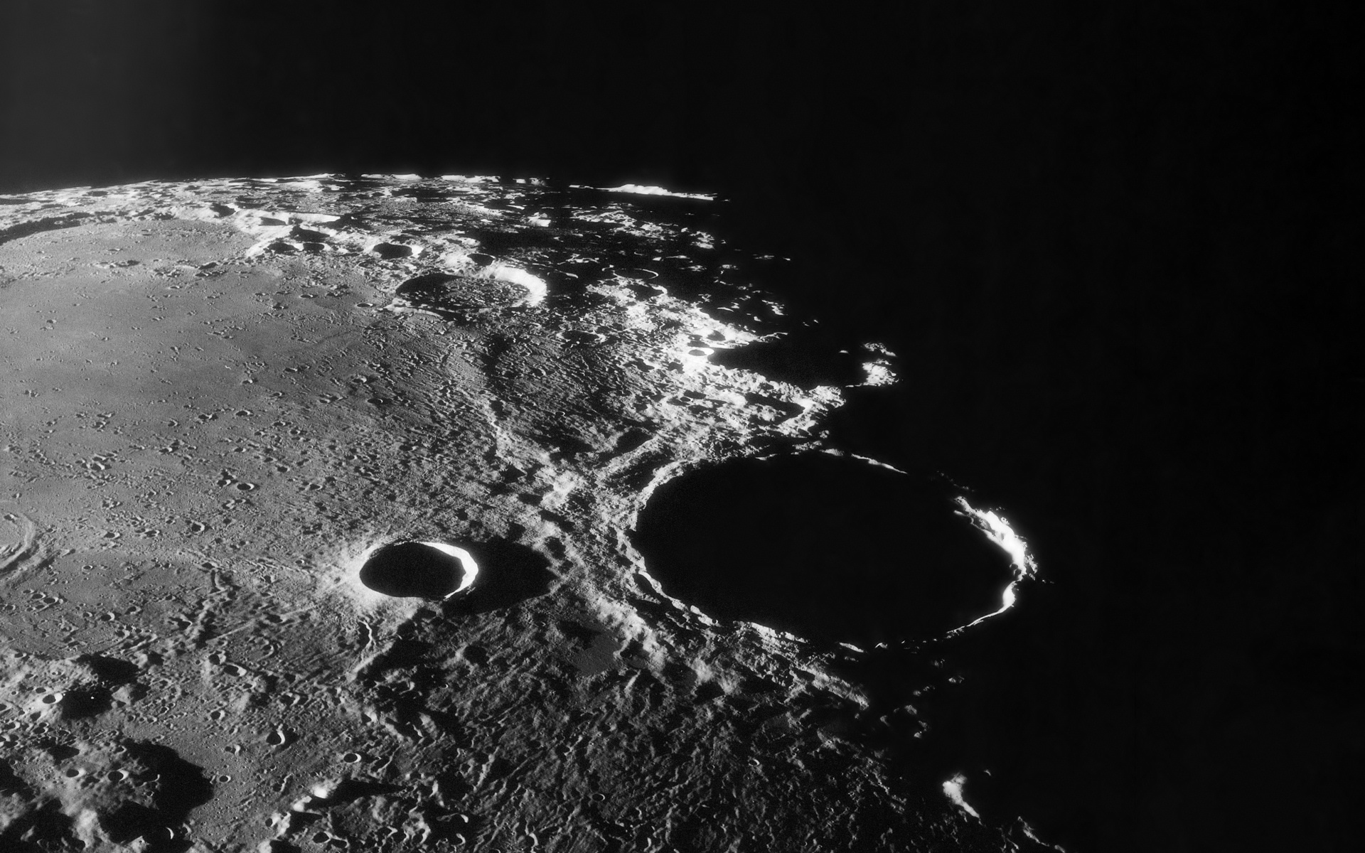 fondo de pantalla lunar,luna,objeto astronómico,agua,fotografía monocroma,en blanco y negro