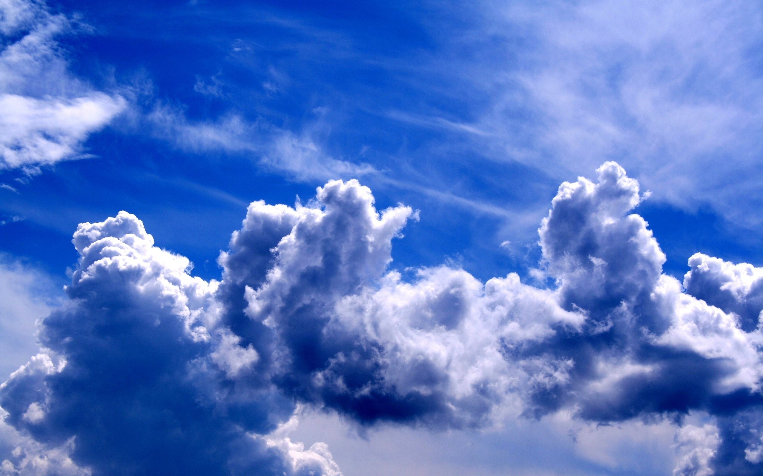青い雲の壁紙,空,雲,昼間,青い,積雲