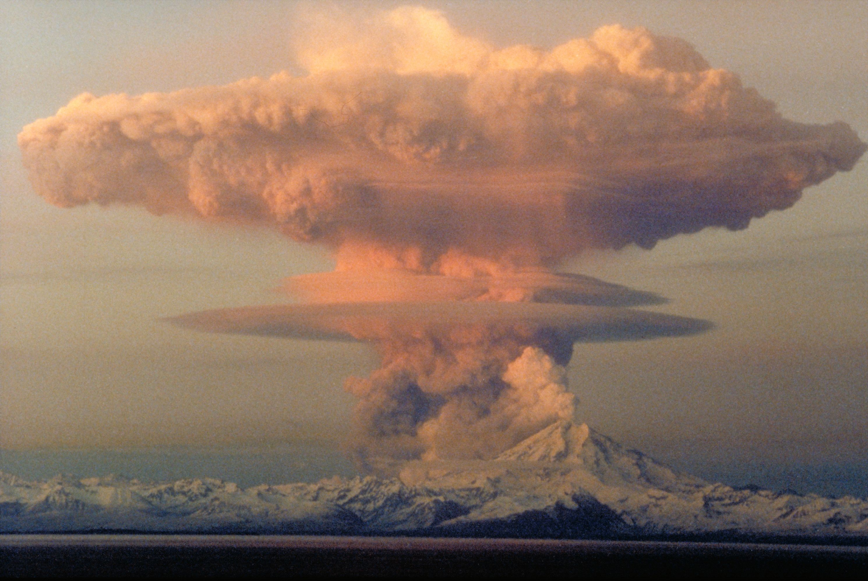 fond d'écran bombe,ciel,nuage,cumulus,types d'éruptions volcaniques,explosion