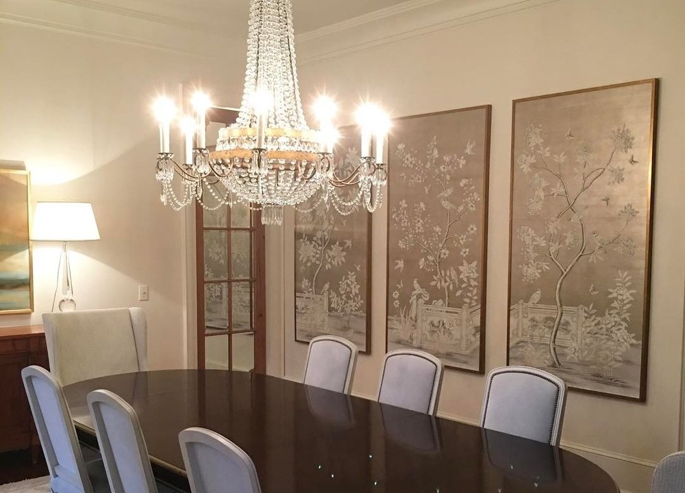 pannelli di carta da parati con cornice,lampadario,sala da pranzo,lampada,camera,illuminazione