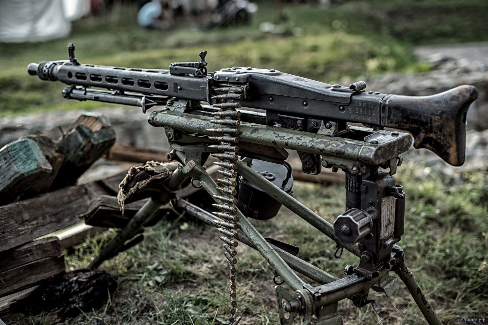 machine gun wallpaper,gun,firearm,rifle,machine gun,assault rifle