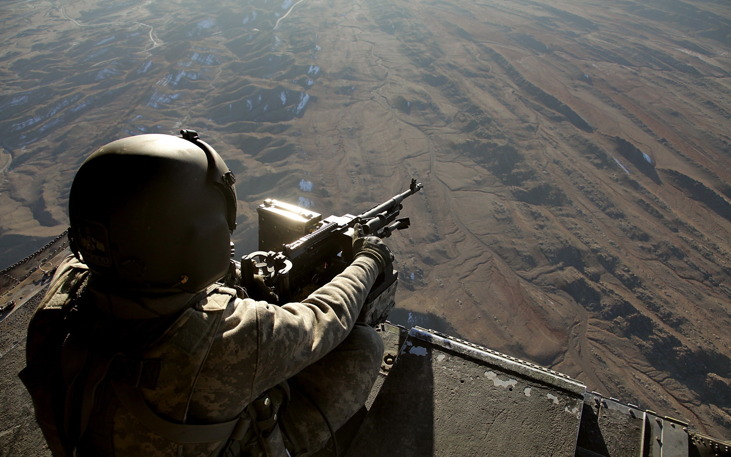 fondo de pantalla de ametralladora,soldado,militar,infantería de marina,ejército,ametralladora