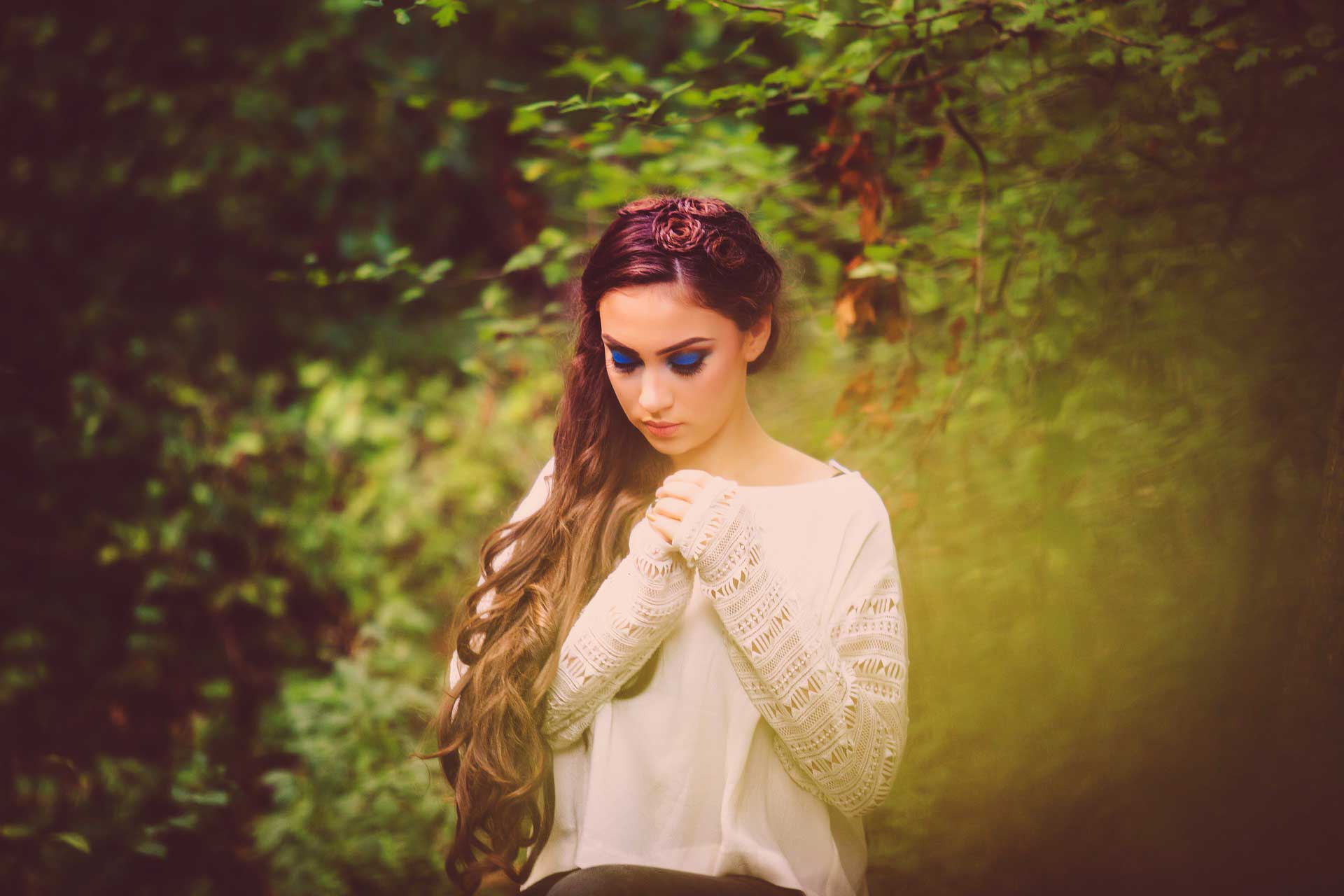 sfondi pieni di lacrime tristi,capelli,natura,fotografia,bellezza,verde