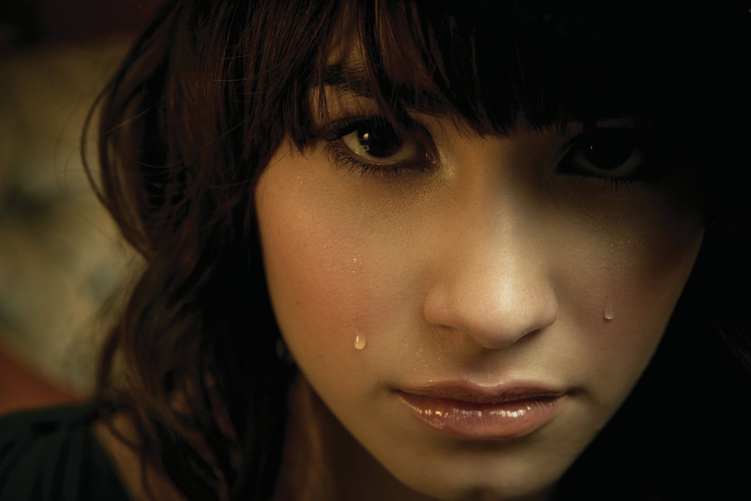 triste plein de larmes fonds d'écran,visage,cheveux,lèvre,sourcil,beauté