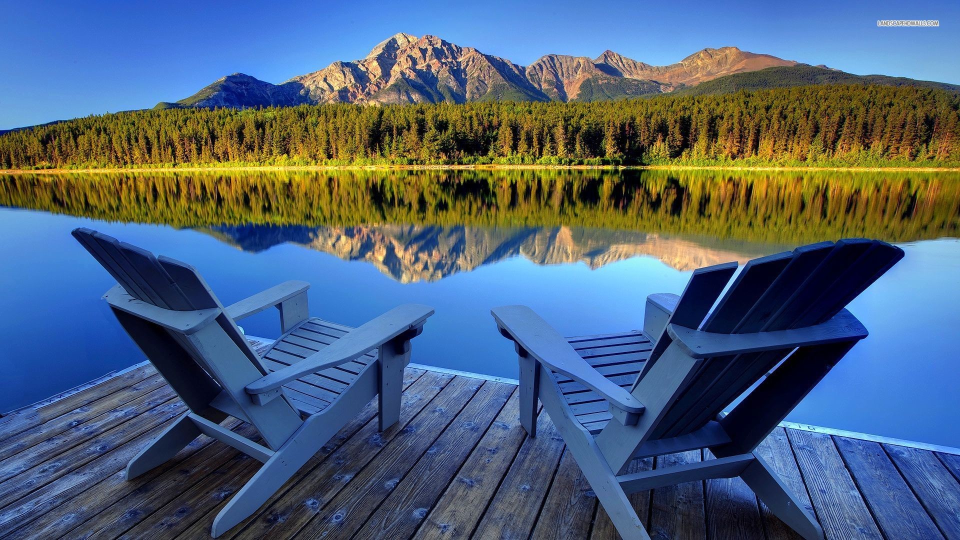 rilassante sfondo del desktop,paesaggio naturale,natura,montagna,lago,tavolo