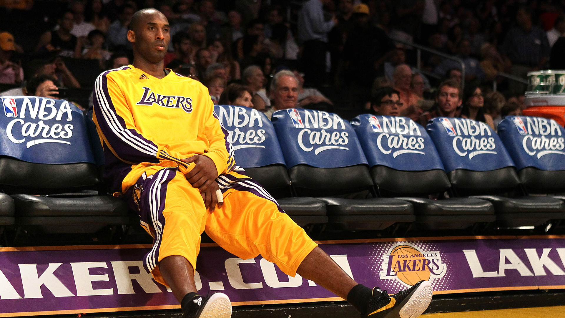 fondo de pantalla de kobe bryant,deportes,jugador,jugador de baloncesto,ventilador,equipo deportivo