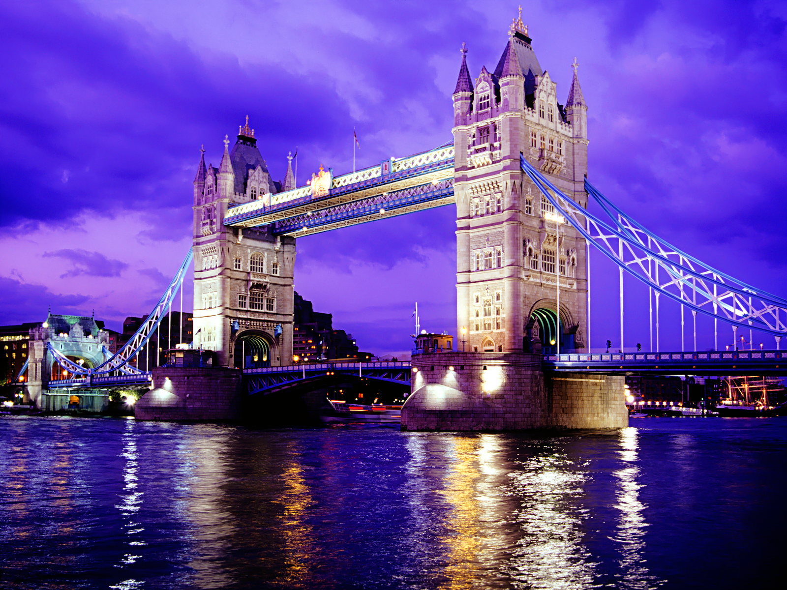london wallpaper,landmark,bridge,sky,drawbridge,suspension bridge
