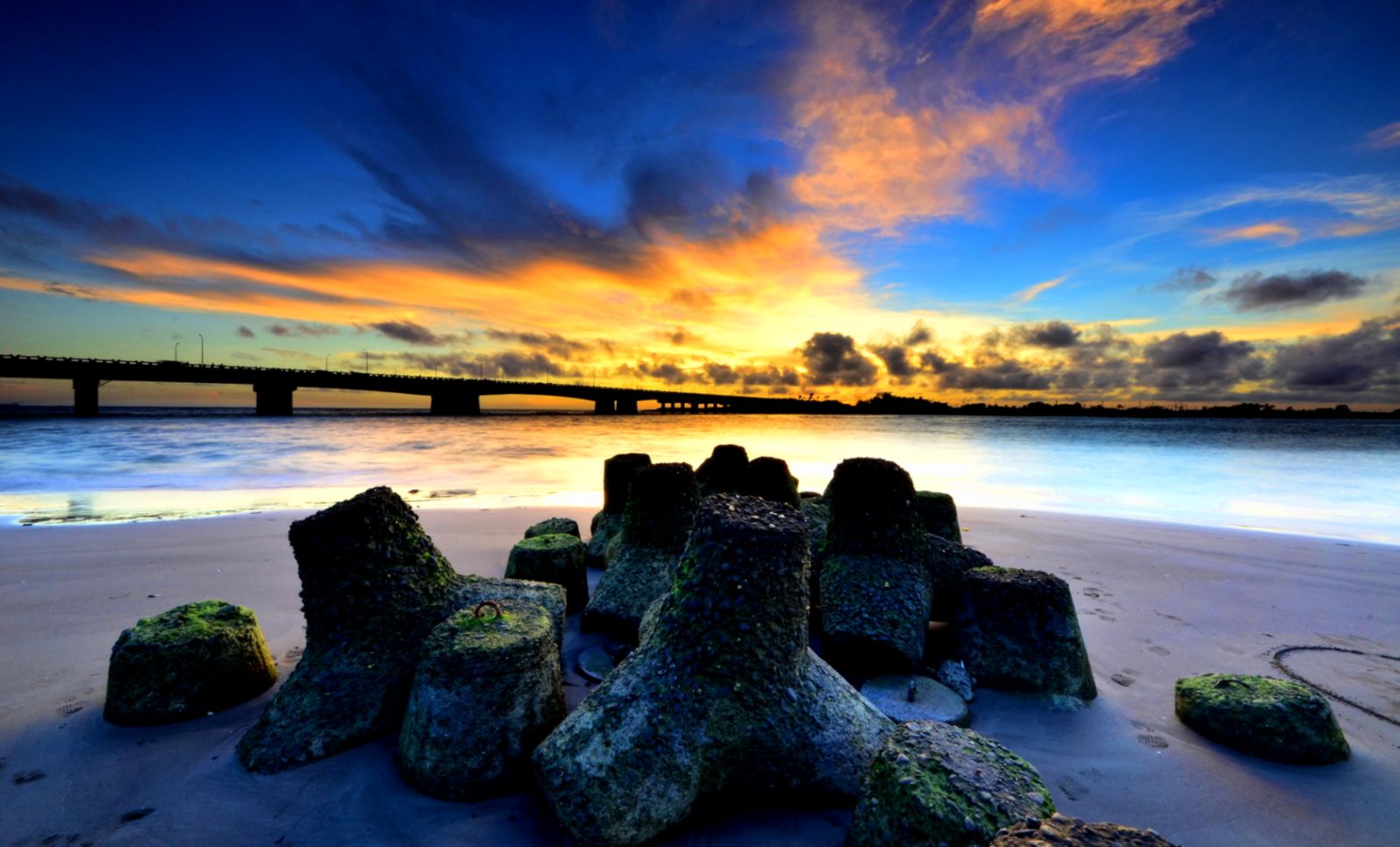 mac wallpaper,sky,body of water,nature,rock,sea