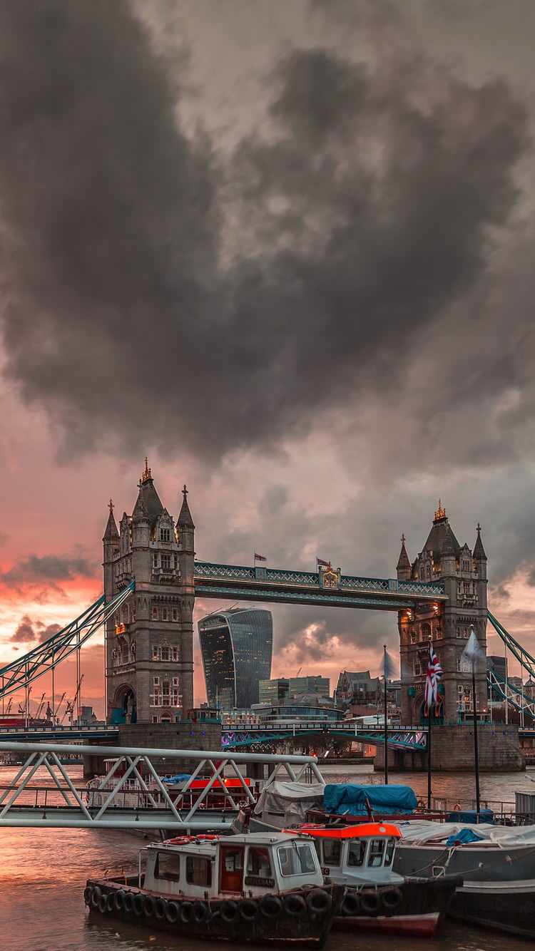 iphone 6 wallpaper hd,sky,landmark,town,cloud,architecture