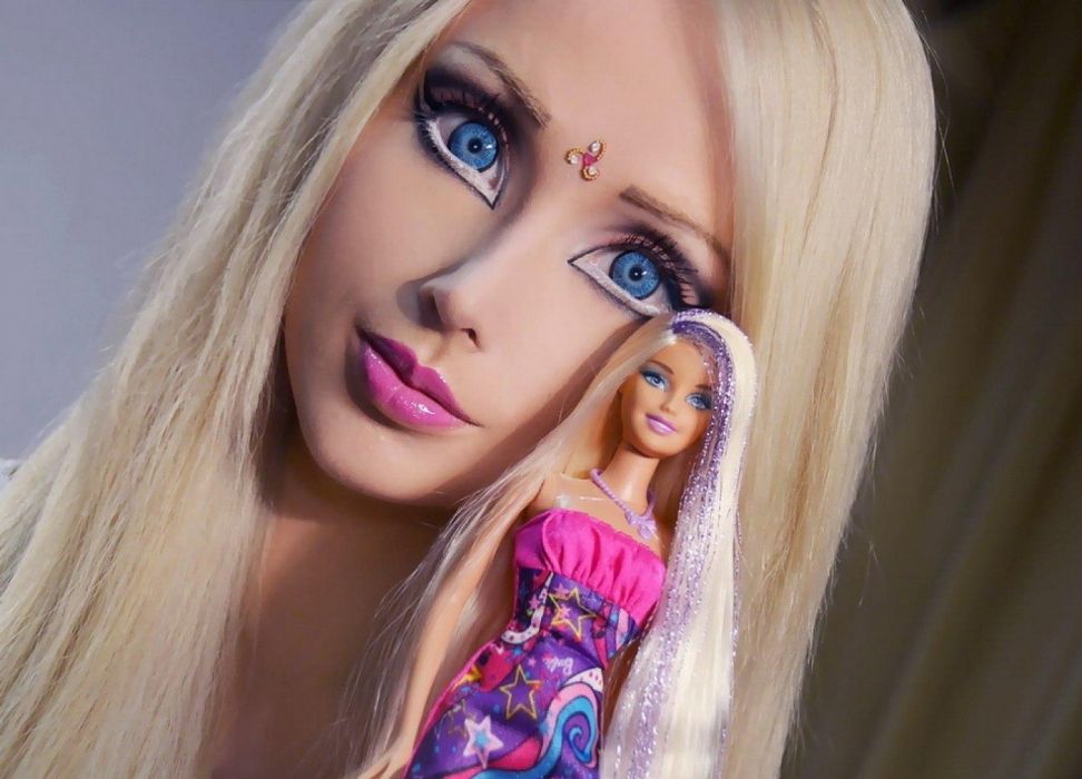 barbie wallpaper,hair,doll,barbie,face,blond