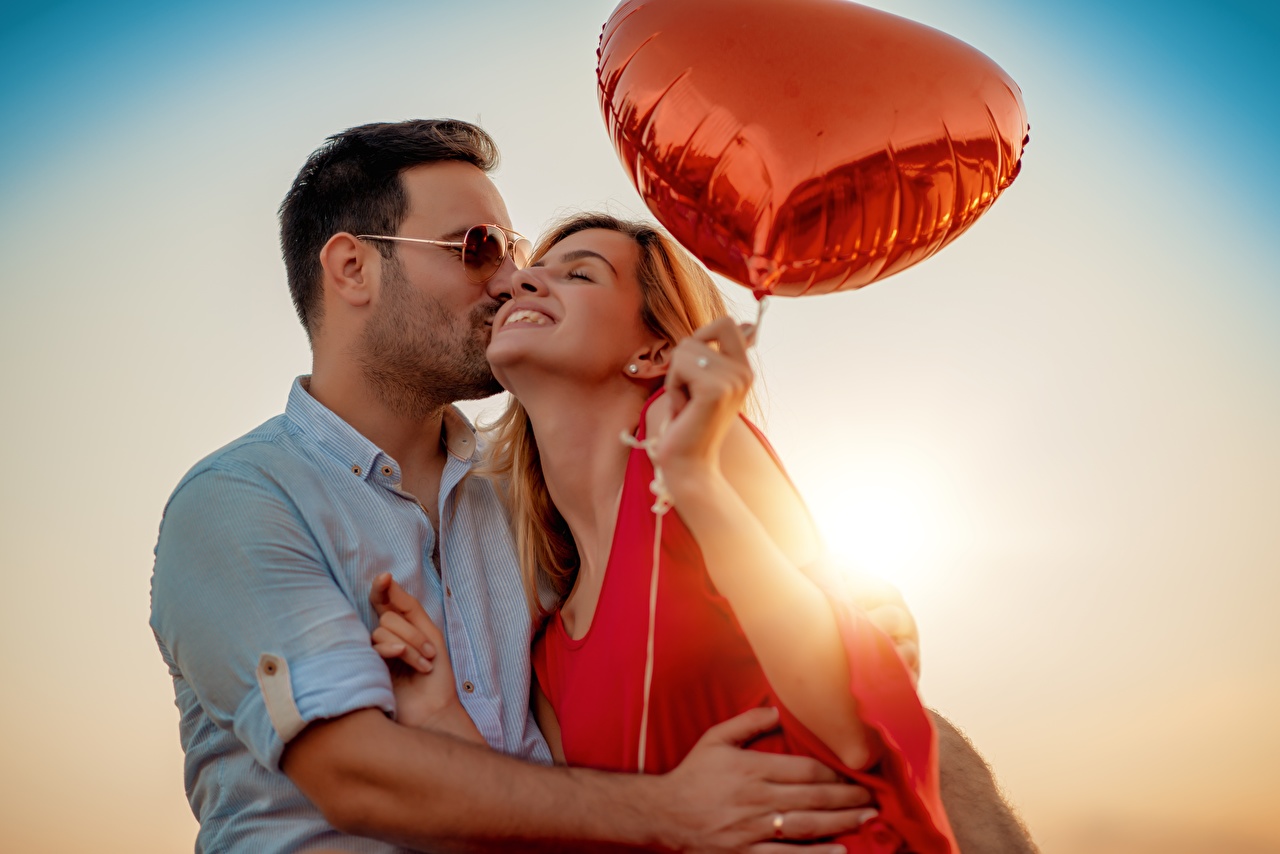 beso fondo de pantalla,amor,romance,divertido,luna de miel,interacción