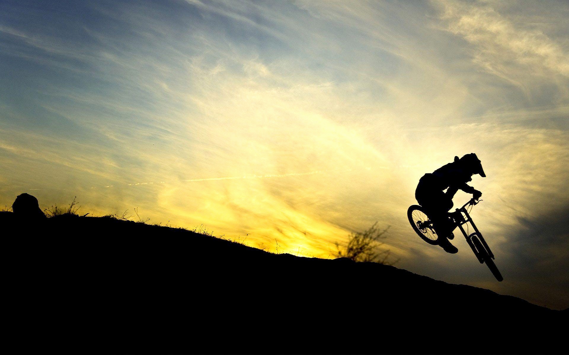 bike wallpaper,sky,cycling,cycle sport,mountain bike,downhill mountain biking