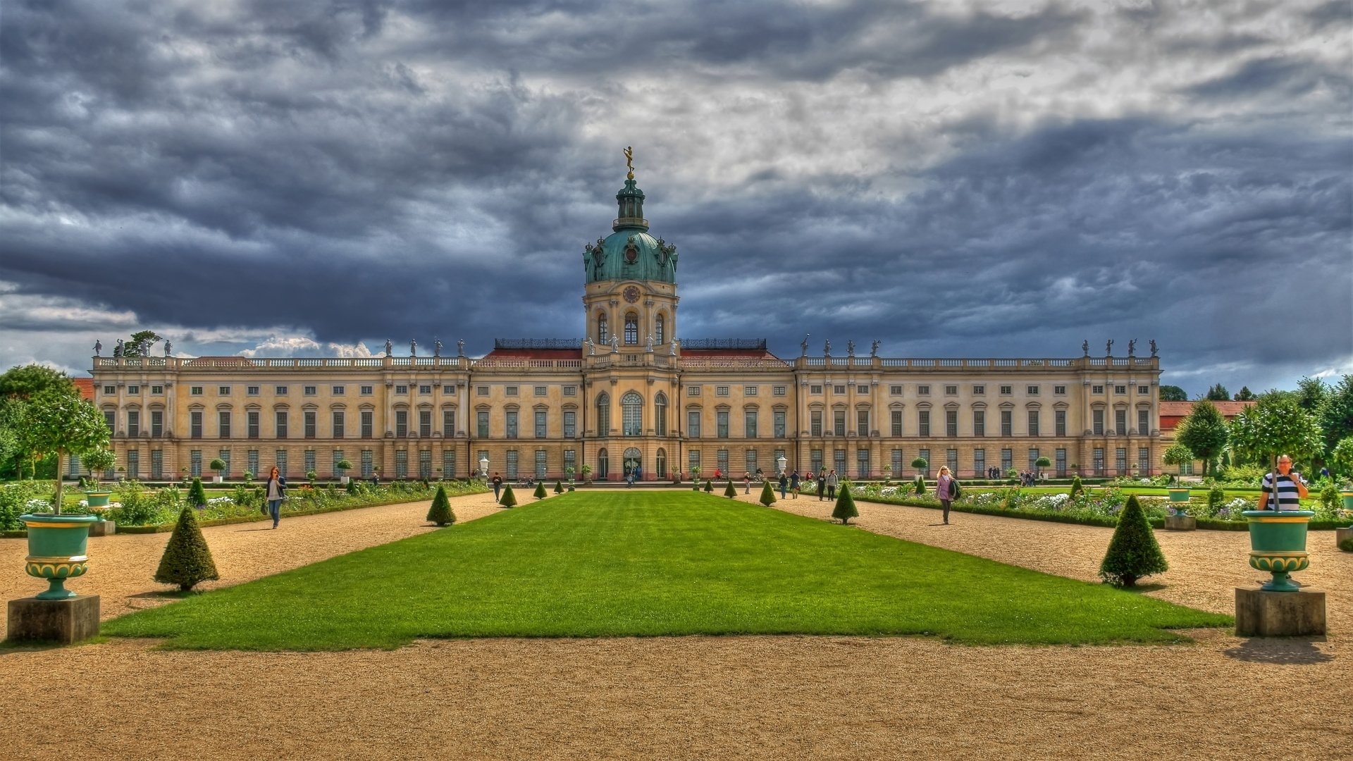 palace wallpaper hd,landmark,palace,building,château,architecture