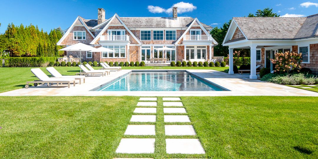 How To Simplify Your Beach House With Minimalist Decor - Beachy