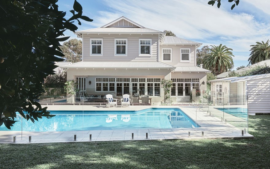 Hampton Style Letter Box- WallpaperUse