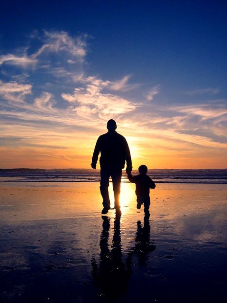 carta da parati padre e figlio,cielo,riflessione,acqua,orizzonte,mare