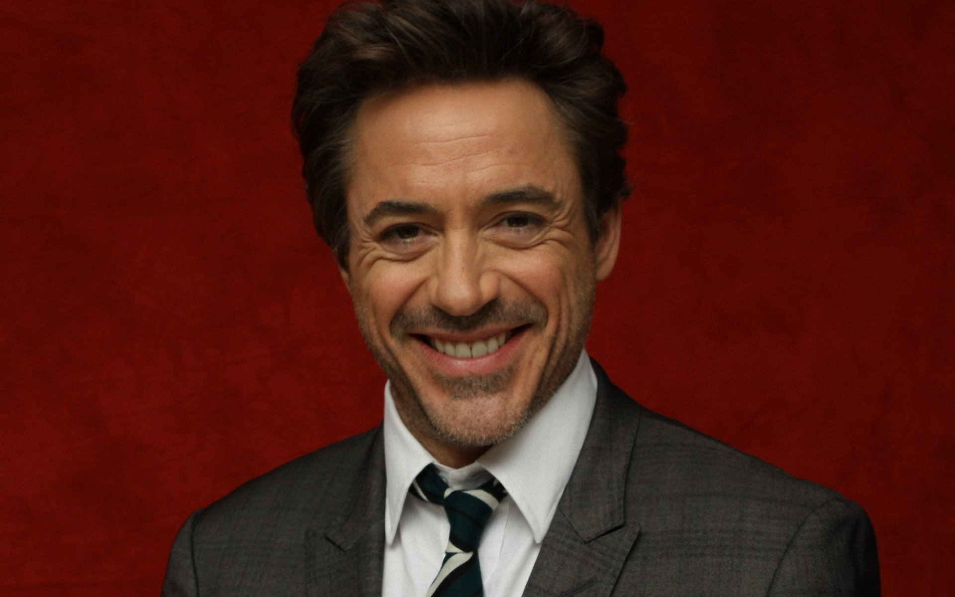 sfondo di robert downey jr per iphone,fronte,uomo d'affari,sorridi,ufficiale,portavoce