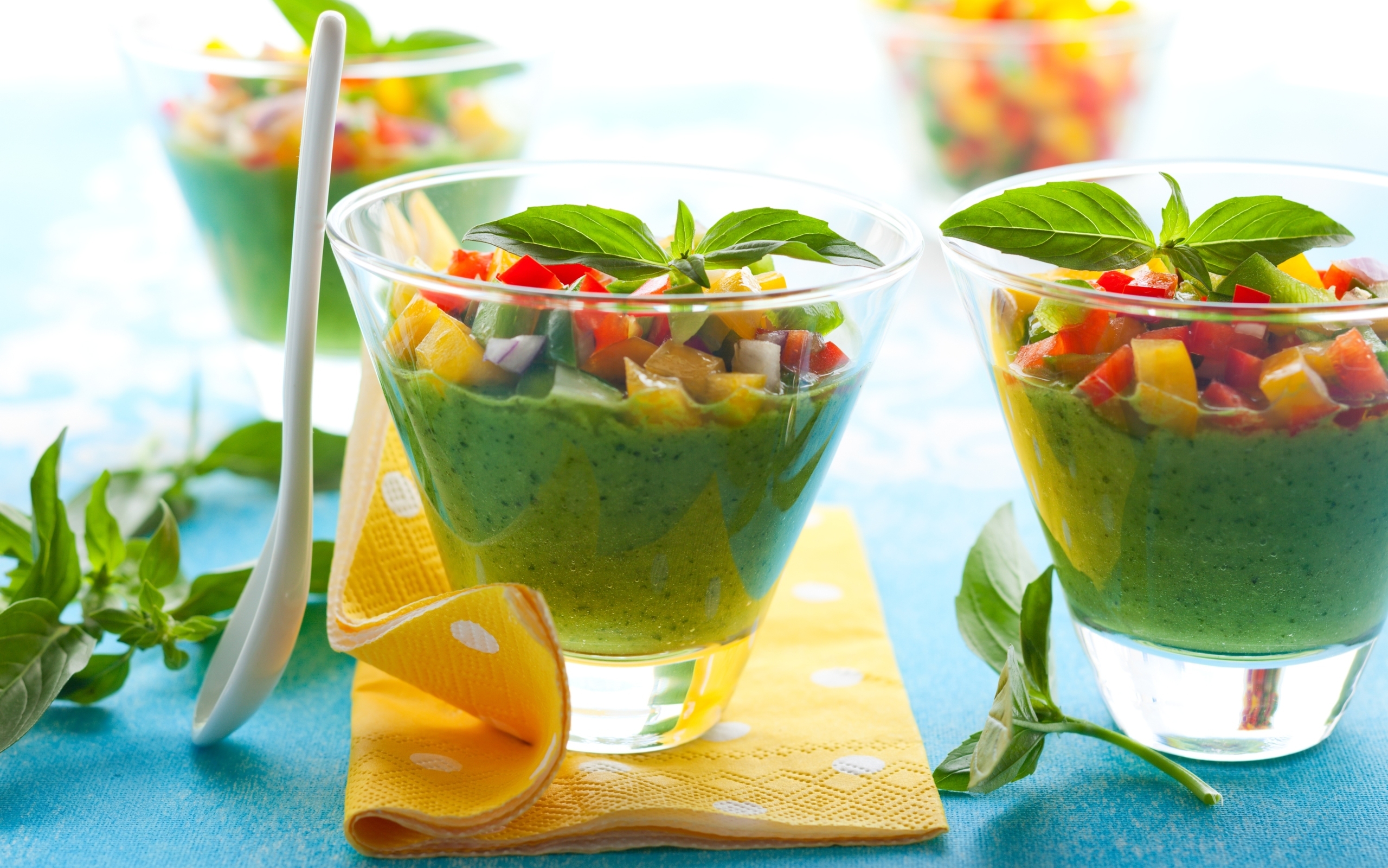 fondo de pantalla de comida y bebida,comida,plato,gazpacho,comida vegetariana,batido de salud