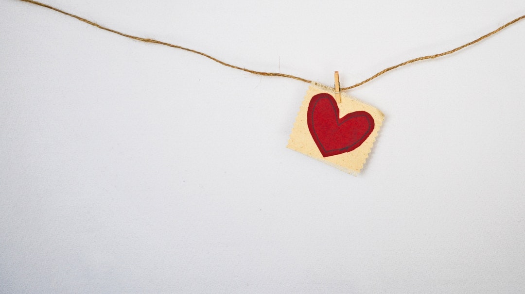 私はdivyaの壁紙を愛しています,心臓,赤,ペンダント,愛,心臓