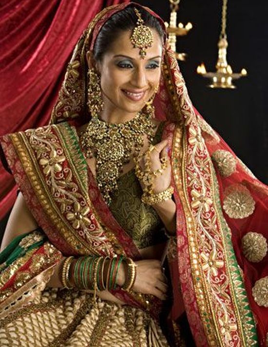 shadi tapete,sari,tradition,braut,hochzeitskleid,mehndi