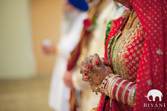 papier peint de mariée punjabi,photographier,sari,mariage,tradition,mehndi