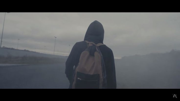 alan walker se desvaneció fondo de pantalla,cielo,ropa de calle,atmósfera,paisaje,fotografía