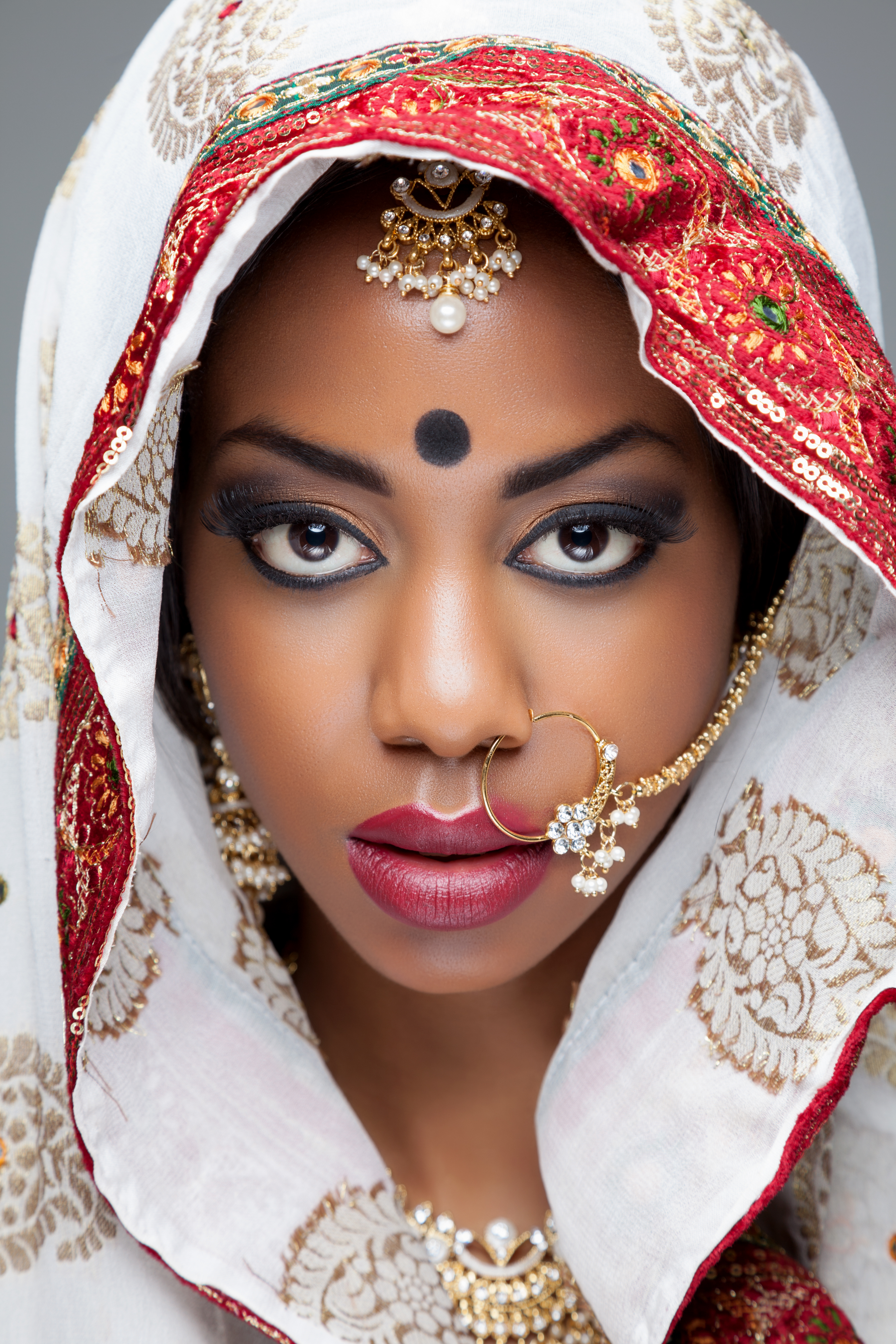papier peint beauté indienne,la mariée,tradition,front,relooking,coiffures