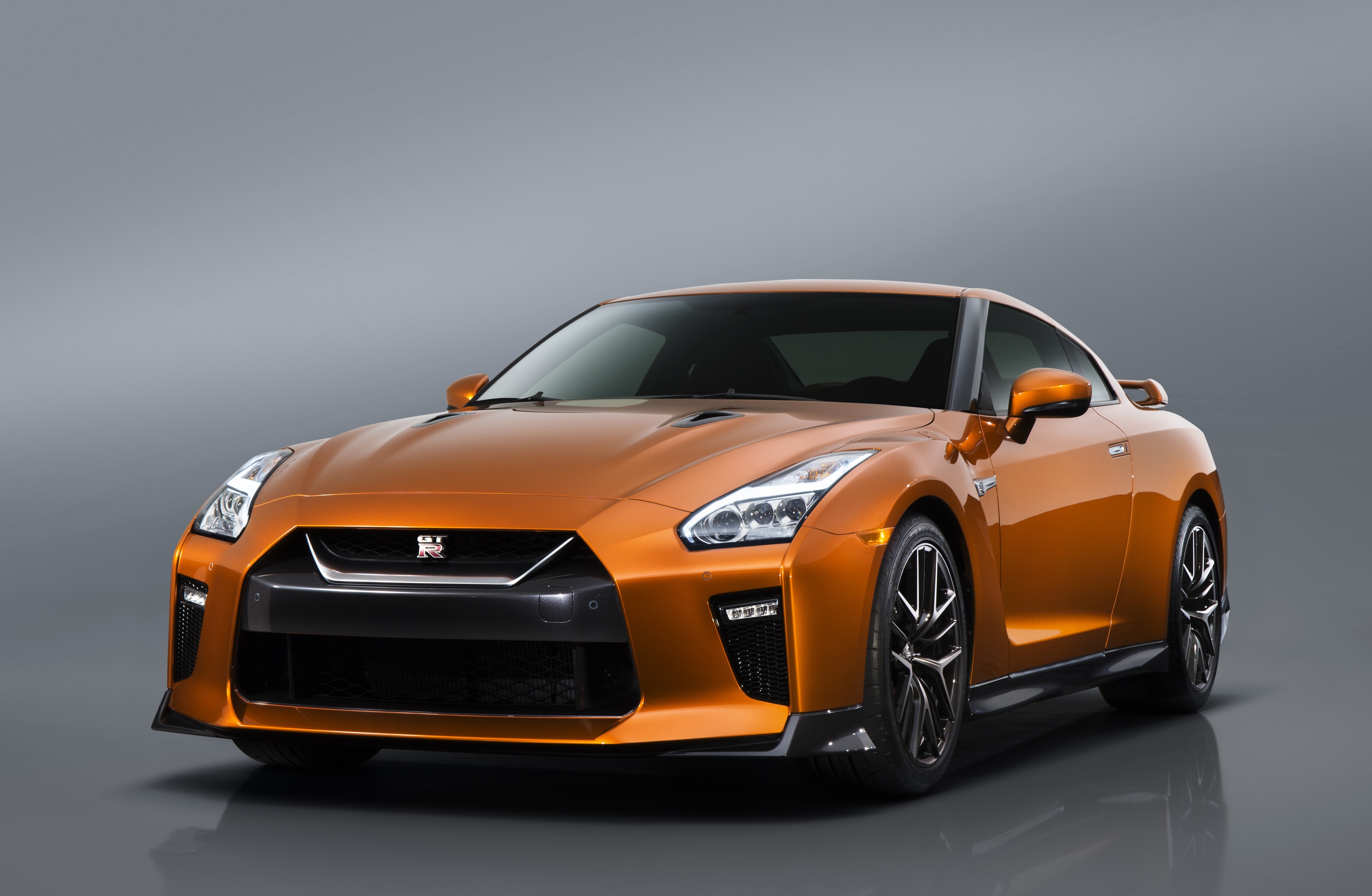 nissan gtr wallpaper 4k,land vehicle,vehicle,car,sports car,automotive design