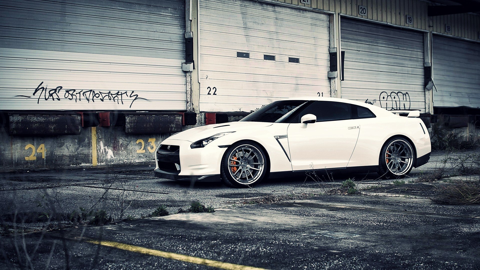 R35 Wallpaper Land Vehicle Vehicle Car Automotive Design Wheel 5102 Wallpaperuse